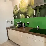 Home3city Tulipan Апартаменты *